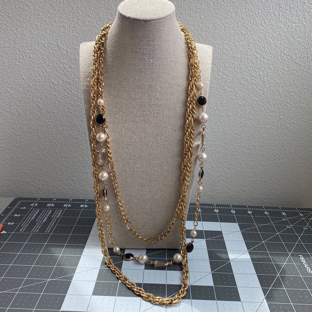 Vintage Multilayer Chanel style necklace 🫶🏼